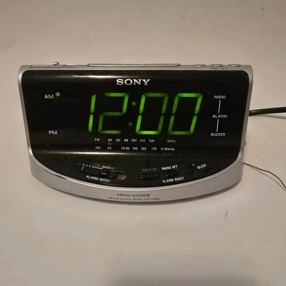 VTG Sony Dream Machine AM/FM Alarm Clock Radio Model ICF-C492-Tested